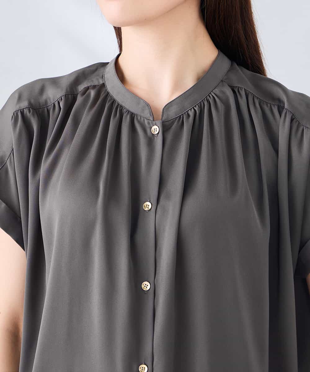 K2BGD05039 a.v.v(アー・ヴェ・ヴェ) 【接触冷感/UVカット】サテンギャザーブラウス【吸水速乾/イージーケア】 ダークグレー