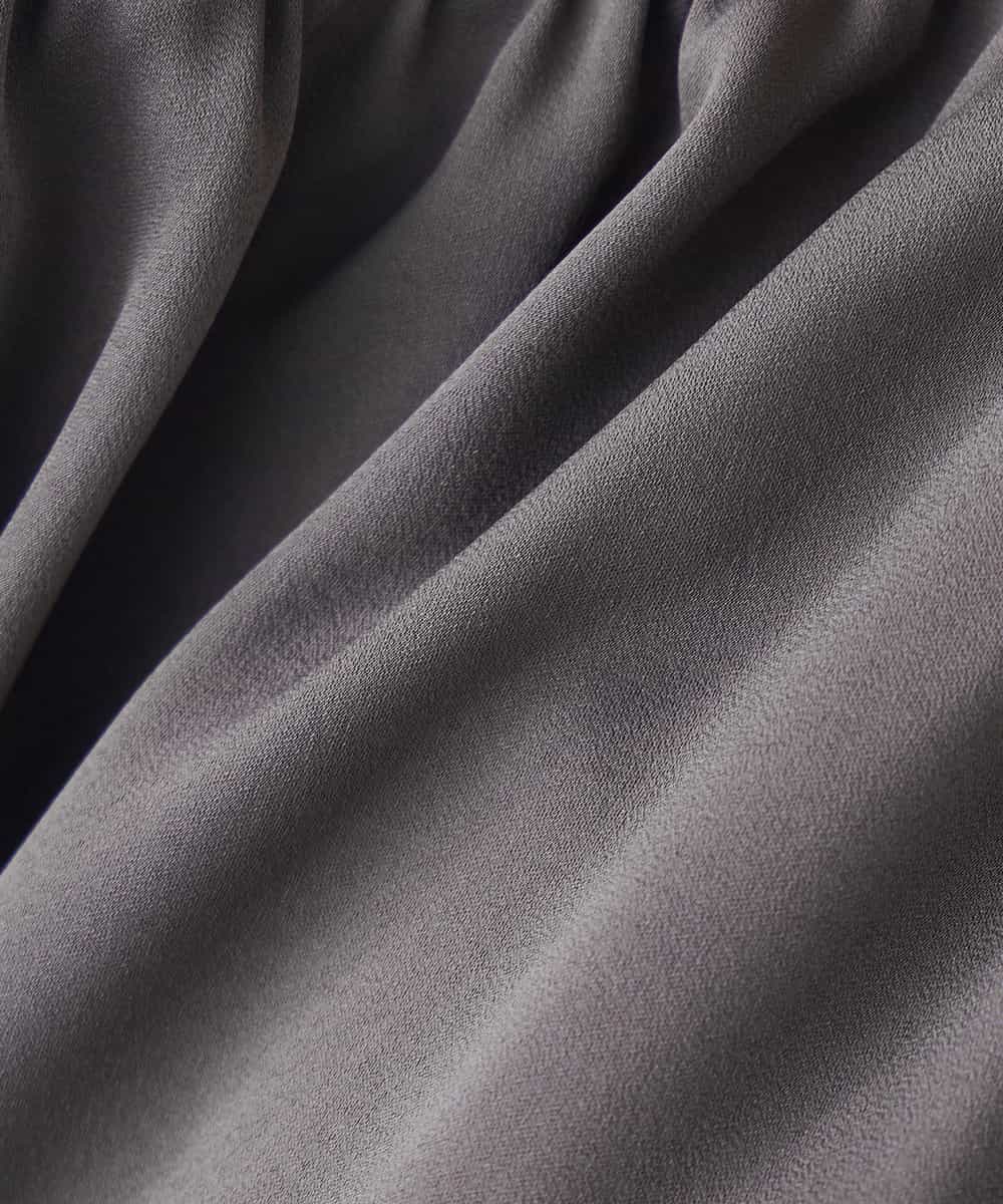 K2BGD05039 a.v.v(アー・ヴェ・ヴェ) 【接触冷感/UVカット】サテンギャザーブラウス【吸水速乾/イージーケア】 ダークグレー