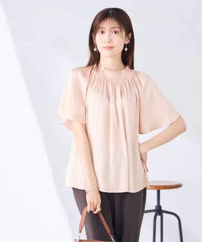 K2BGD14039 a.v.v エアリーサテンシャーリングネックブラウス