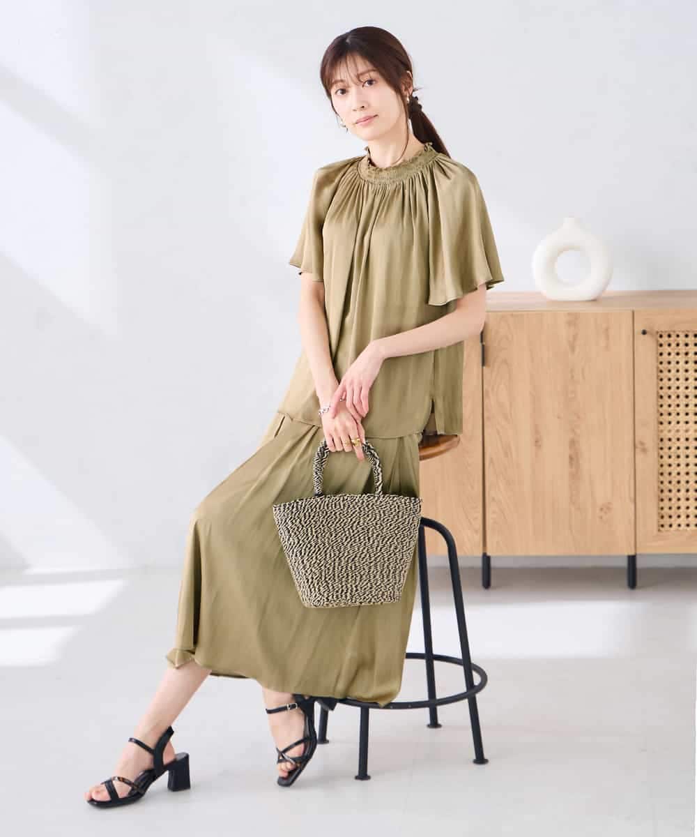 K2BGD14039 a.v.v(アー・ヴェ・ヴェ) エアリーサテンシャーリングネックブラウス ピンク