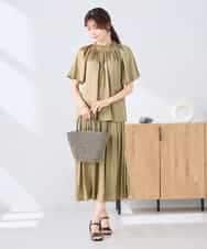 K2BGD14039 a.v.v(アー・ヴェ・ヴェ) エアリーサテンシャーリングネックブラウス ピンク