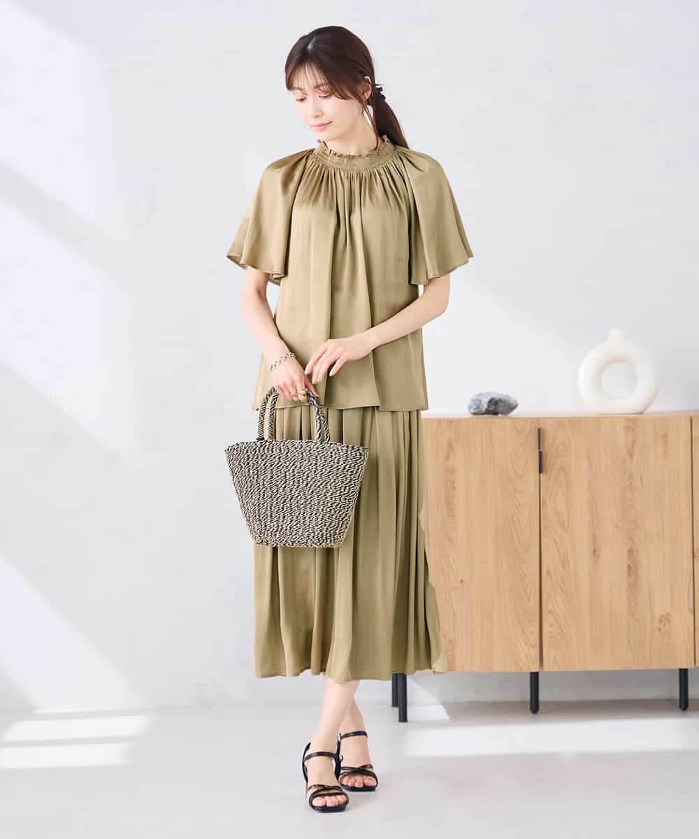 K2BGD14039 a.v.v(アー・ヴェ・ヴェ) エアリーサテンシャーリングネックブラウス ピンク