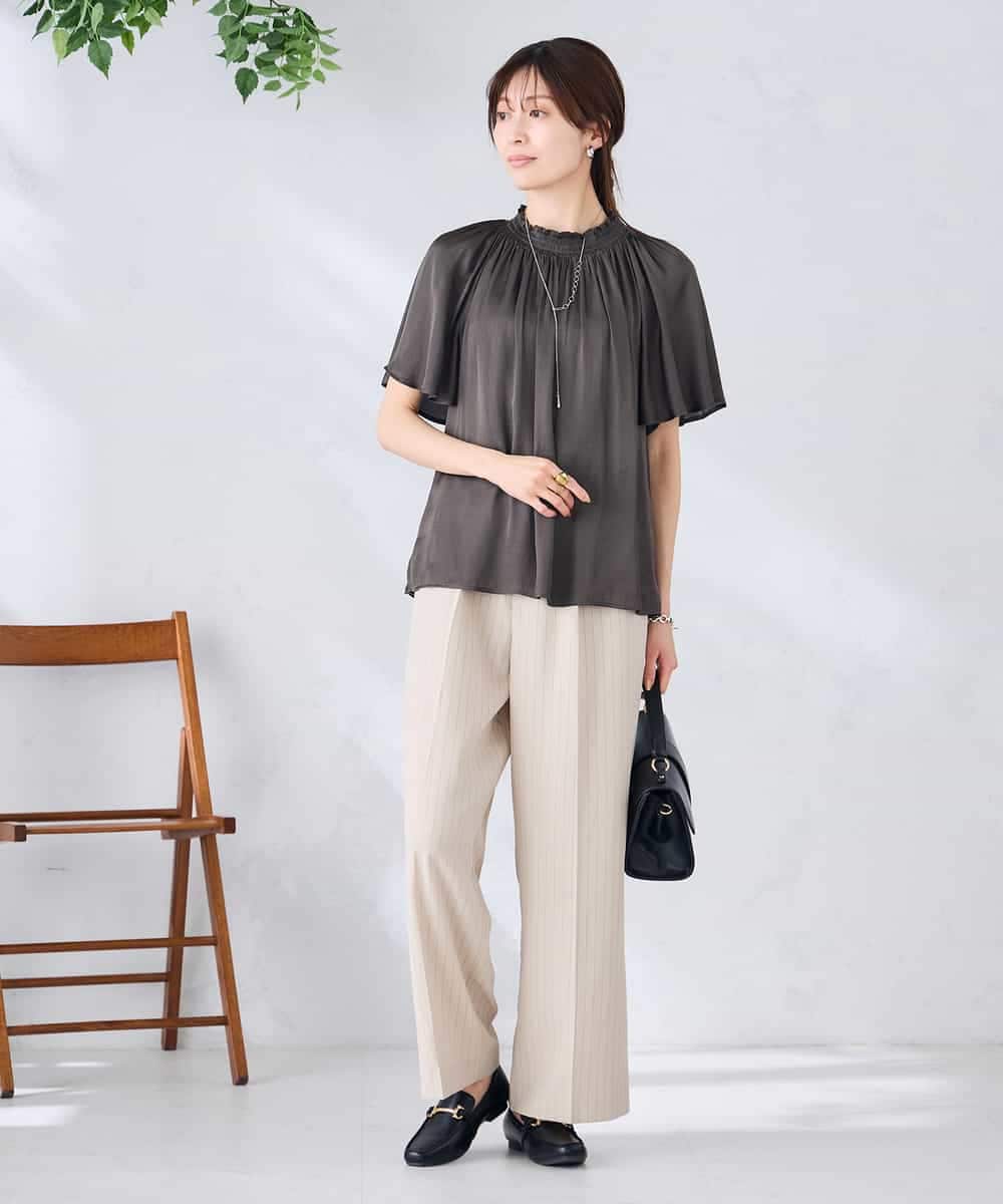 K2BGD14039 a.v.v(アー・ヴェ・ヴェ) エアリーサテンシャーリングネックブラウス ピンク