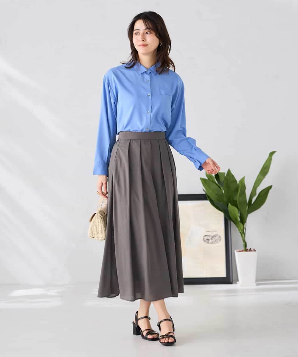 K2BGD15044 a.v.v(アー・ヴェ・ヴェ) バックタックシアーシャツ【接触冷感/イージーケア】 レッド