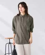 K2BGD15044 a.v.v(アー・ヴェ・ヴェ) バックタックシアーシャツ【接触冷感/イージーケア】 レッド