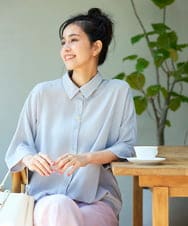 K2BGD30049 a.v.v(アー・ヴェ・ヴェ) 【2WAY】楊柳ドルマンシルエットシャツ アイボリー