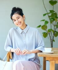 K2BGD30049 a.v.v(アー・ヴェ・ヴェ) 【2WAY】楊柳ドルマンシルエットシャツ アイボリー