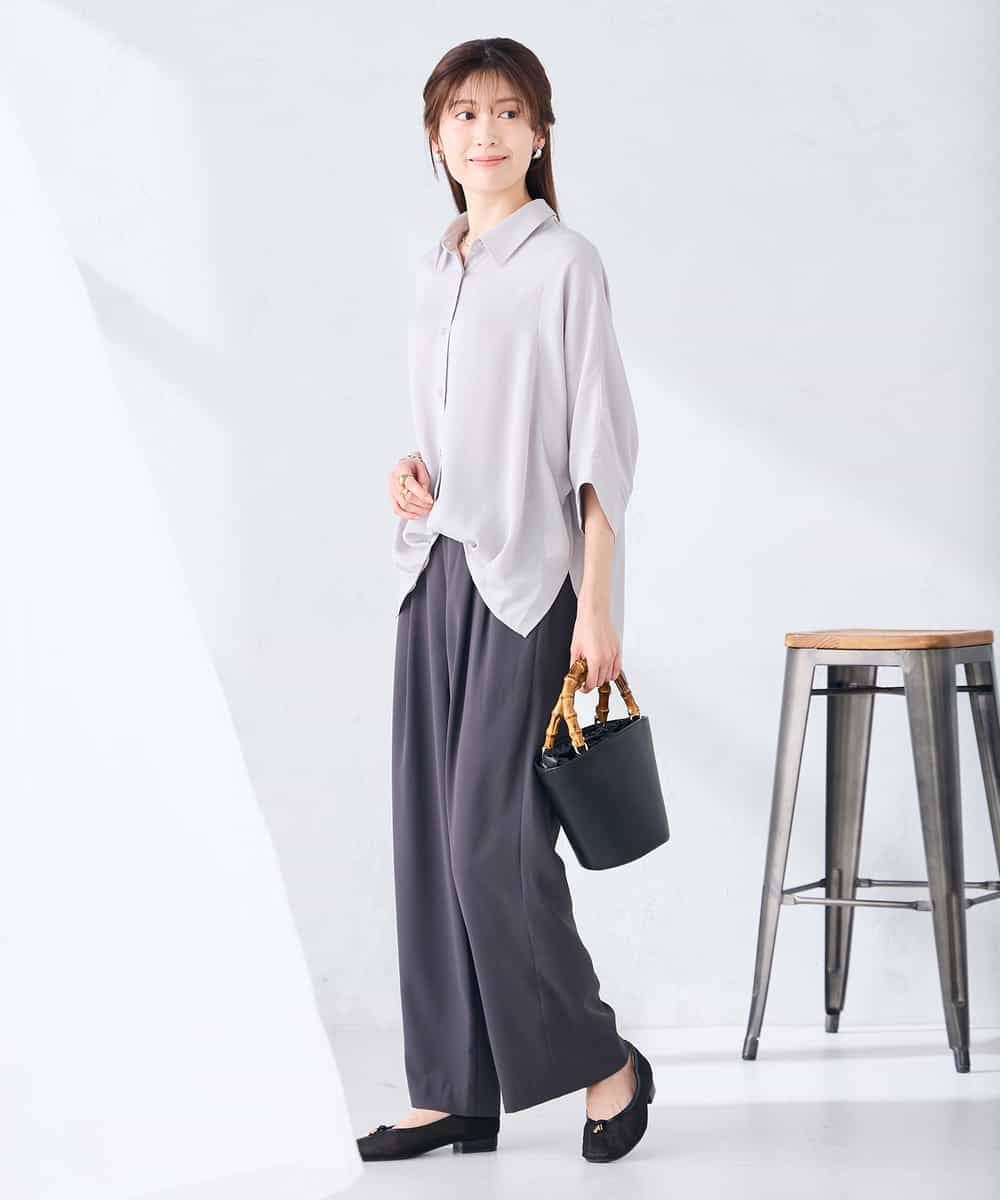 K2BGD30049 a.v.v(アー・ヴェ・ヴェ) 【2WAY】楊柳ドルマンシルエットシャツ アイボリー