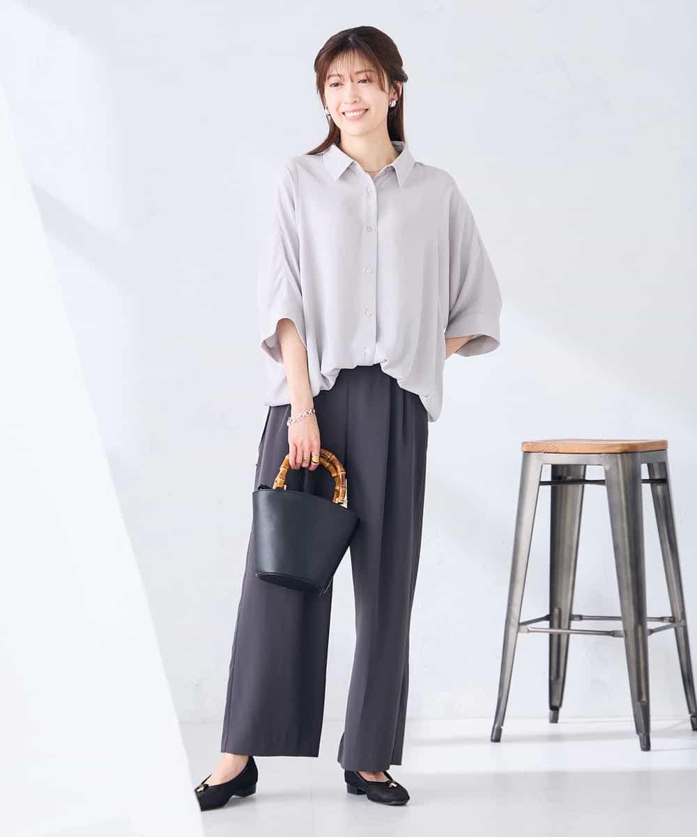 K2BGD30049 a.v.v(アー・ヴェ・ヴェ) 【2WAY】楊柳ドルマンシルエットシャツ アイボリー