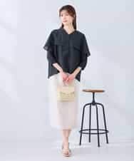 K2BGD31049 a.v.v(アー・ヴェ・ヴェ) ケープ風シアーブラウス ネイビー