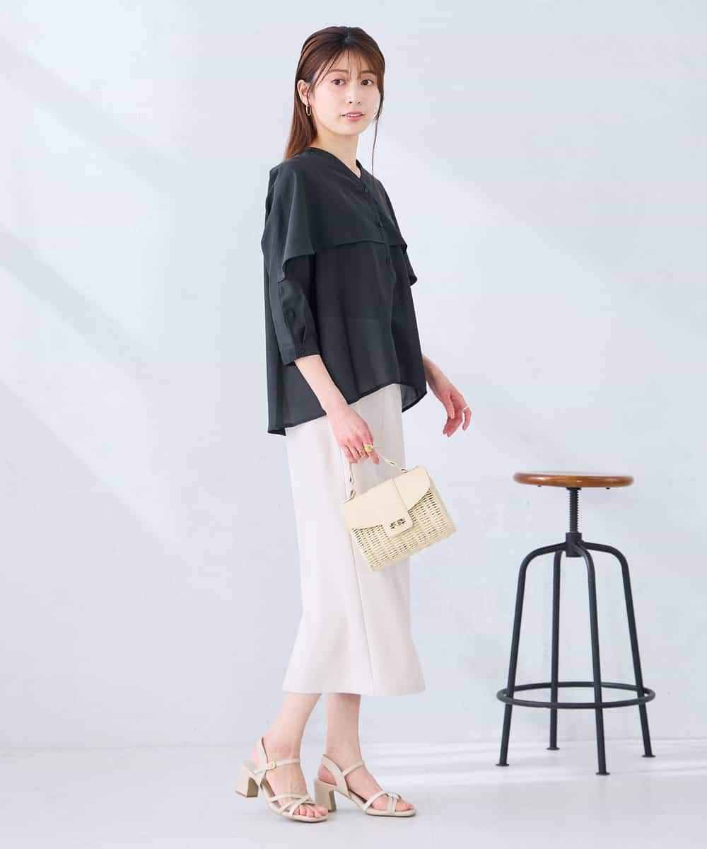 K2BGD31049 a.v.v(アー・ヴェ・ヴェ) ケープ風シアーブラウス ネイビー