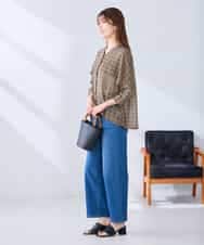 K2BGD31049 a.v.v(アー・ヴェ・ヴェ) ケープ風シアーブラウス ネイビー