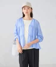 K2BGD32049 a.v.v(アー・ヴェ・ヴェ) ストライプ柄ティアードシアーブラウス ライトブルー