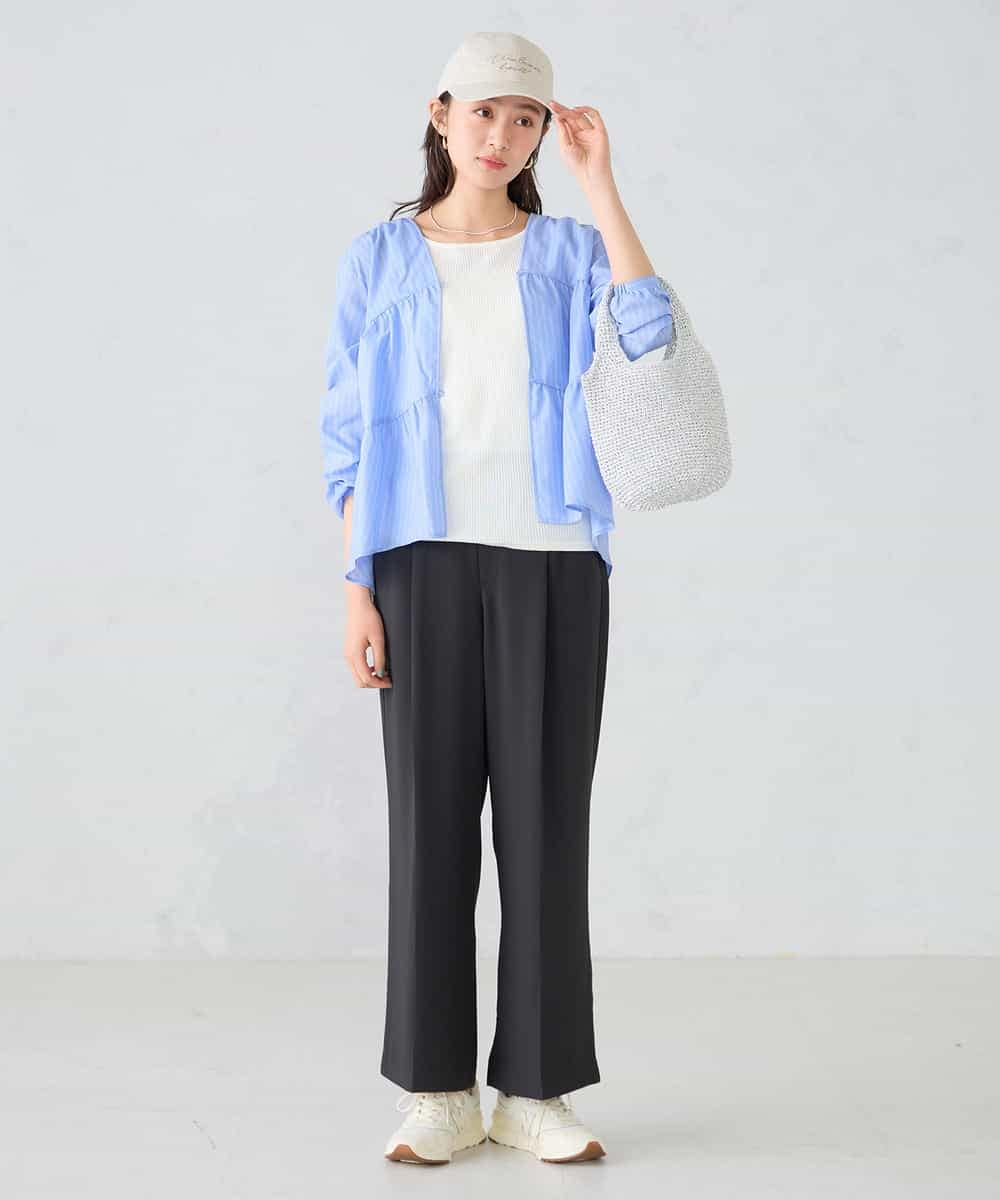 K2BGD32049 a.v.v(アー・ヴェ・ヴェ) ストライプ柄ティアードシアーブラウス アイボリー