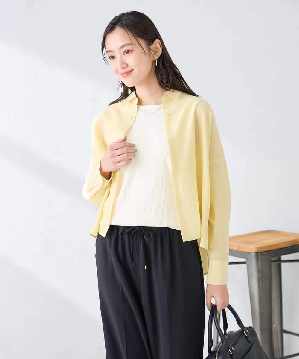 K2BGD33044 a.v.v(アー・ヴェ・ヴェ) 【洗える/接触冷感】クロップド丈セミシアーシャツ ライトイエロー