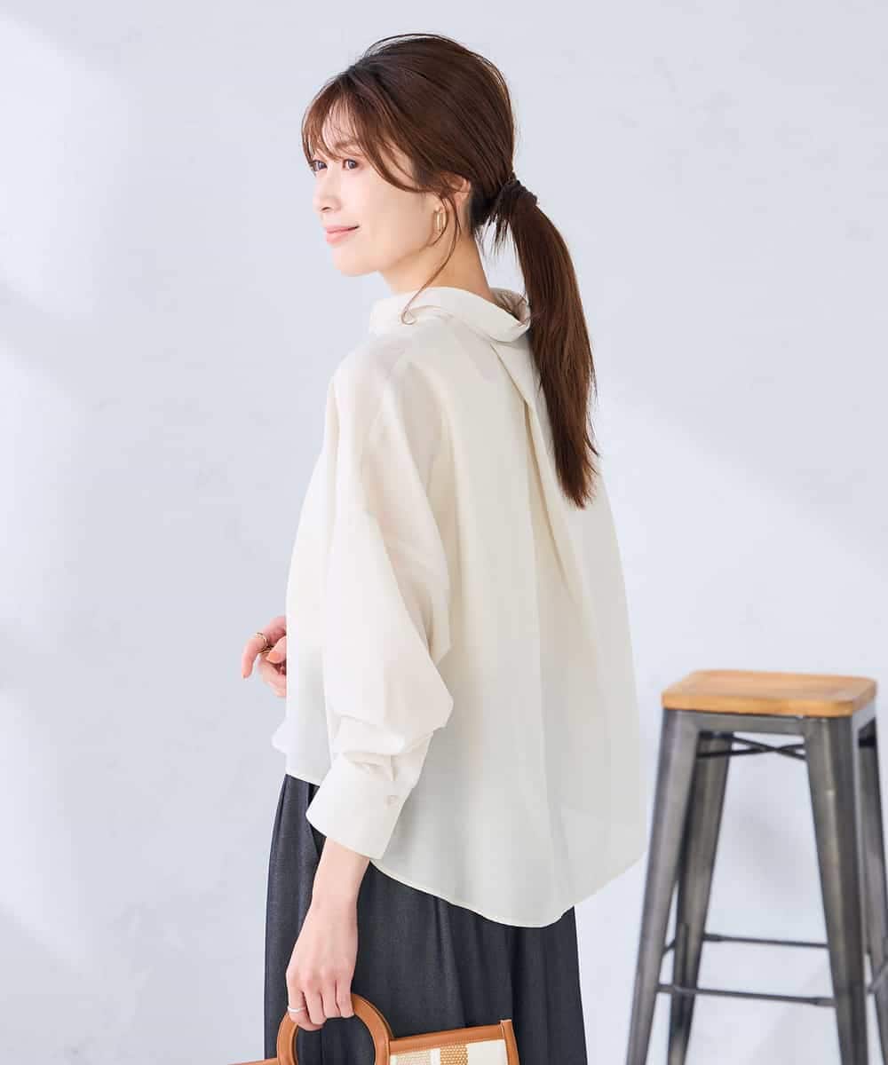 K2BGD33044 a.v.v(アー・ヴェ・ヴェ) 【洗える/接触冷感】クロップド丈セミシアーシャツ アイボリー