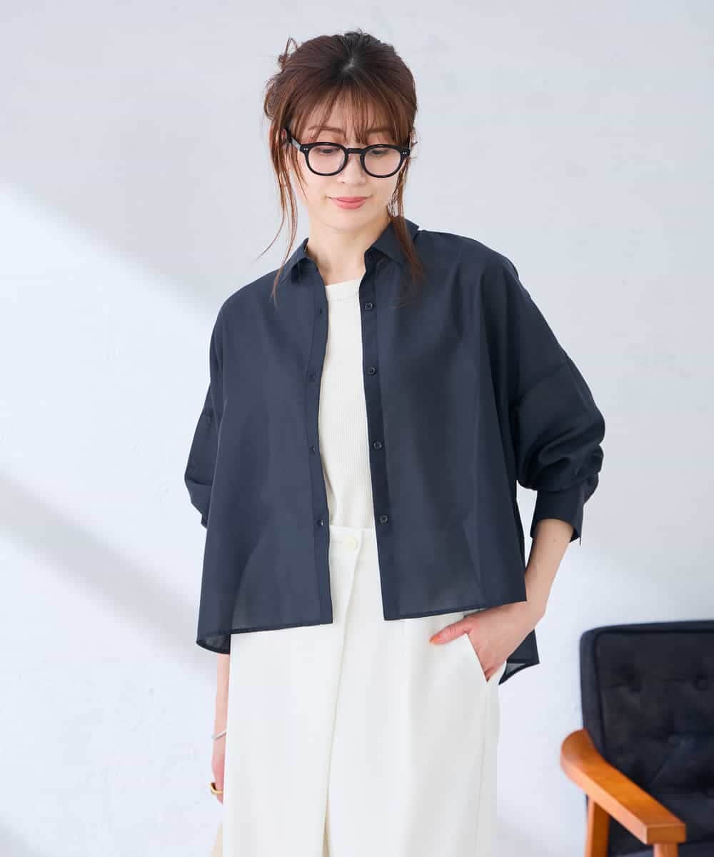 K2BGD33044 a.v.v(アー・ヴェ・ヴェ) 【洗える/接触冷感】クロップド丈セミシアーシャツ ブラウン×アイボリーストライプ柄