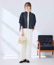 K2BGD33044 a.v.v(アー・ヴェ・ヴェ) 【洗える/接触冷感】クロップド丈セミシアーシャツ ブラウン×アイボリーストライプ柄