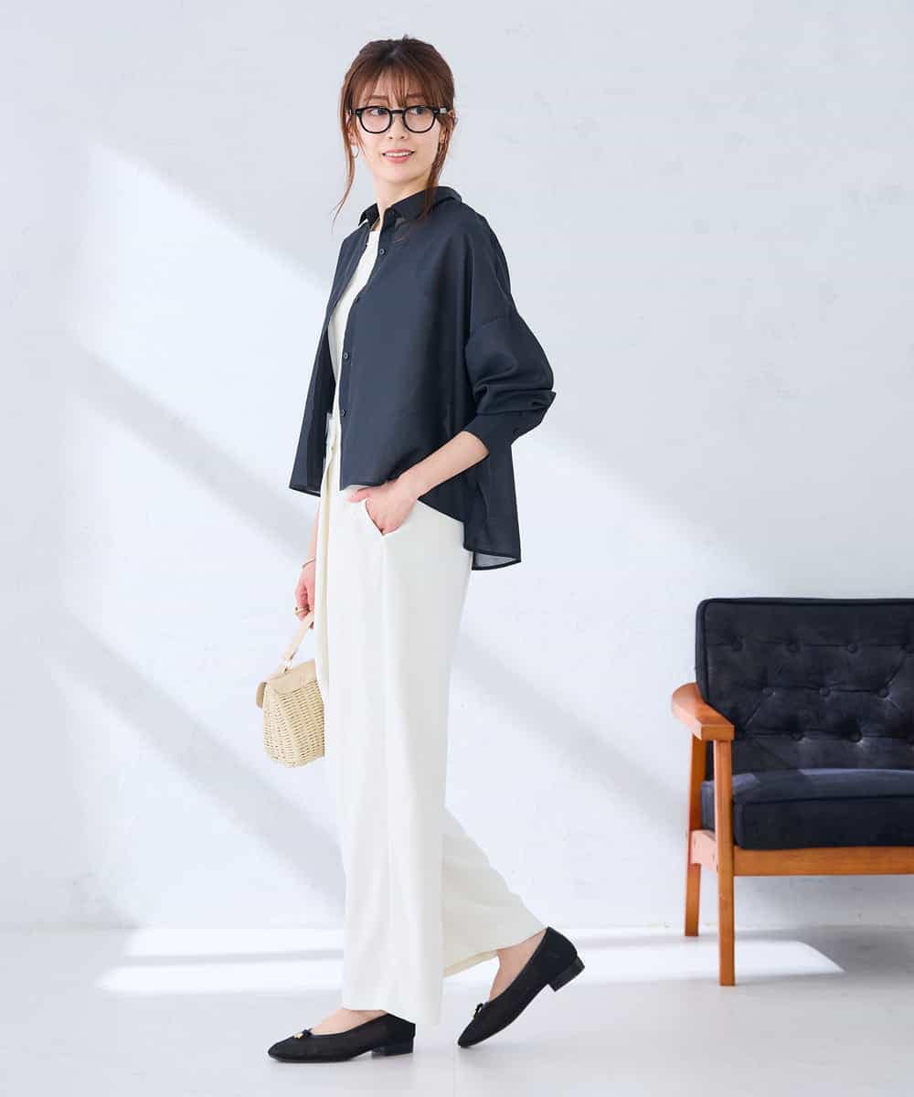 K2BGD33044 a.v.v(アー・ヴェ・ヴェ) 【洗える/接触冷感】クロップド丈セミシアーシャツ ブラウン×アイボリーストライプ柄