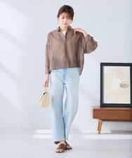 K2BGD33044 a.v.v(アー・ヴェ・ヴェ) 【洗える/接触冷感】クロップド丈セミシアーシャツ ブラウン×アイボリーストライプ柄