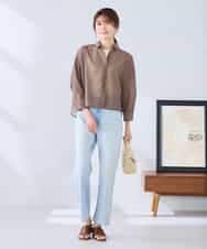 K2BGD33044 a.v.v(アー・ヴェ・ヴェ) 【洗える/接触冷感】クロップド丈セミシアーシャツ ブラウン×アイボリーストライプ柄