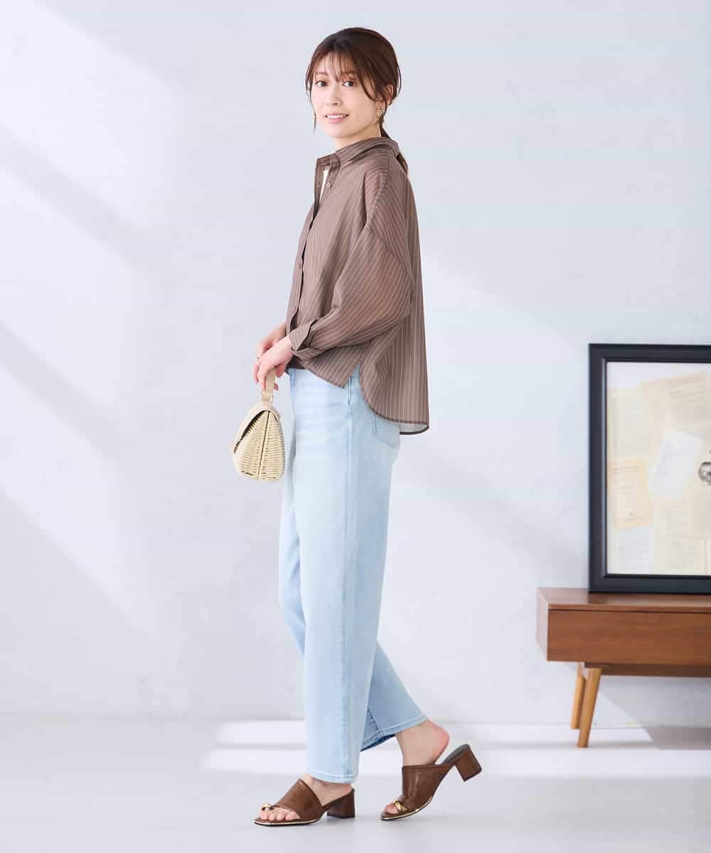 K2BGD33044 a.v.v(アー・ヴェ・ヴェ) 【洗える/接触冷感】クロップド丈セミシアーシャツ ブラウン×アイボリーストライプ柄