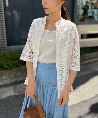 K2BGS26089  【WEB限定】リーフ刺繍バックフレアシャツ