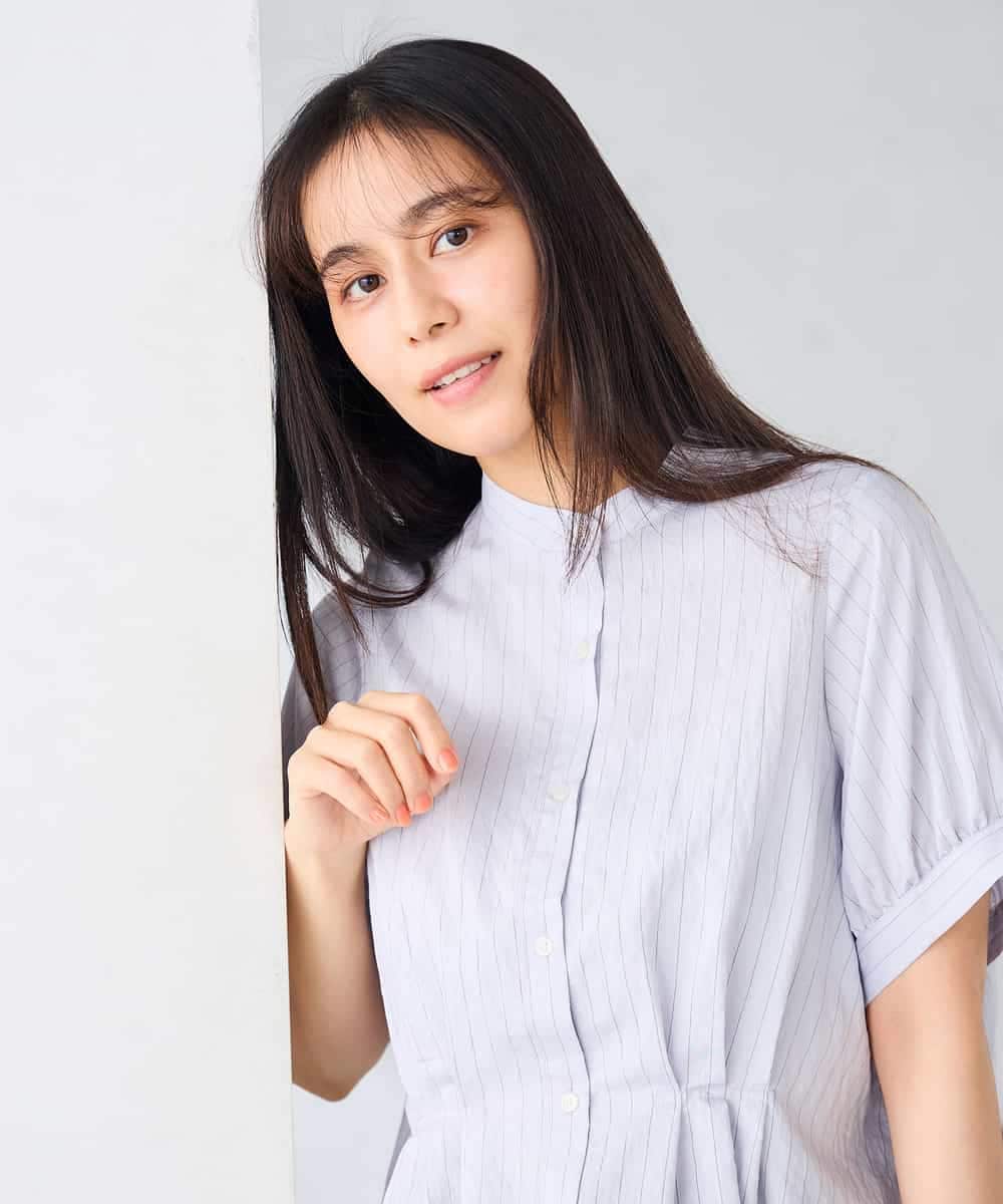 K2BHD36049 a.v.v(アー・ヴェ・ヴェ) ストライプペプラムクロップドシャツ ライトブルー