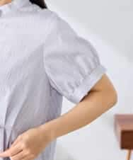 K2BHD36049 a.v.v(アー・ヴェ・ヴェ) ストライプペプラムクロップドシャツ ライトブルー