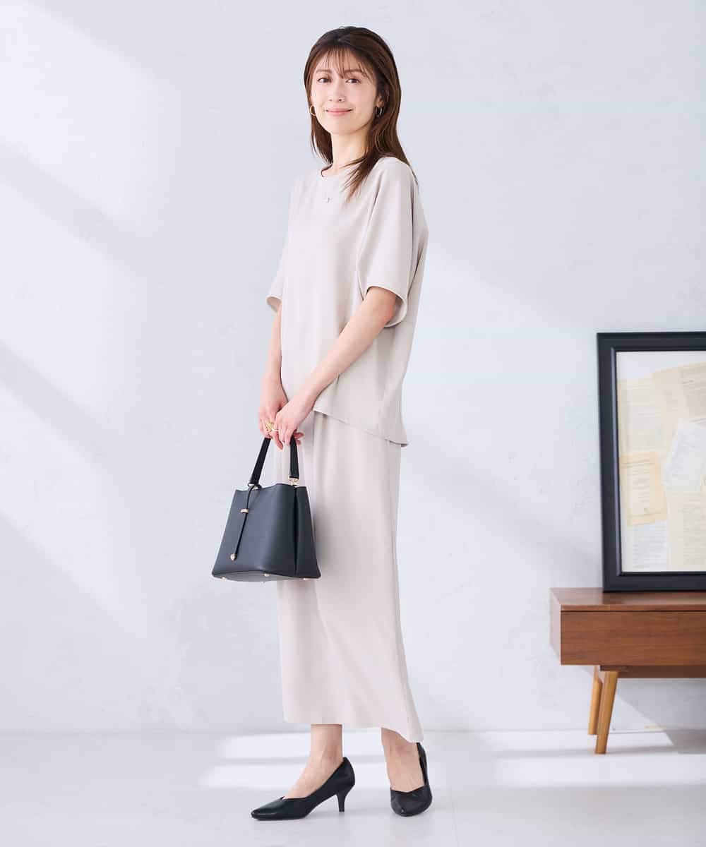 K2BHD37049 a.v.v(アー・ヴェ・ヴェ) ドルマンTブラウス【セットアップ対応】 グレージュ