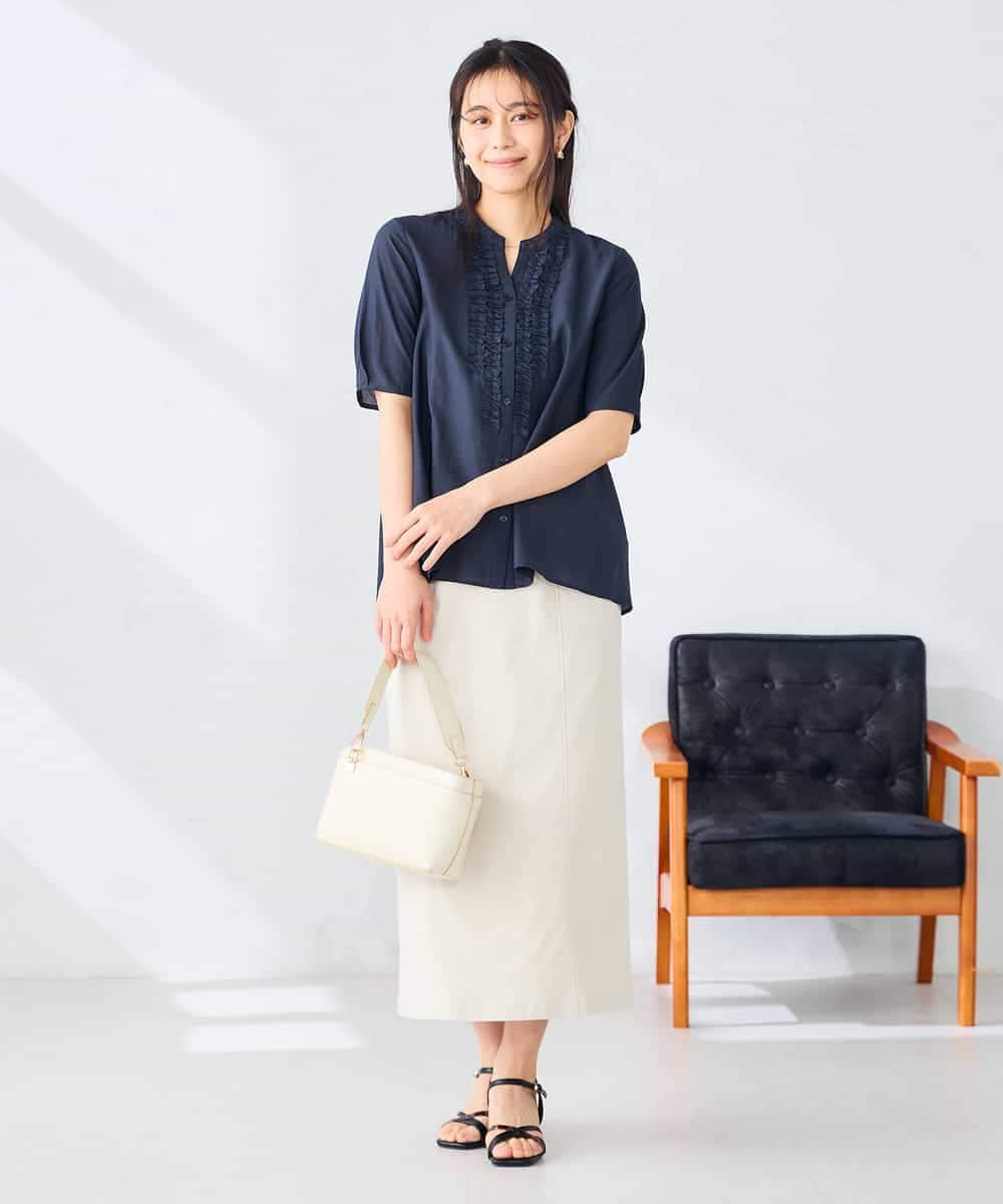 K2BHD39049 a.v.v(アー・ヴェ・ヴェ) フロントフリルデザインブラウス ネイビー