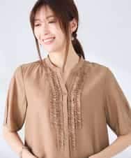 K2BHD39049 a.v.v(アー・ヴェ・ヴェ) フロントフリルデザインブラウス ネイビー