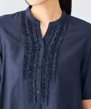 K2BHD39049 a.v.v(アー・ヴェ・ヴェ) フロントフリルデザインブラウス ネイビー