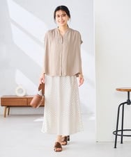 K2BHD40044 a.v.v(アー・ヴェ・ヴェ) Vネックギャザーブラウス アイボリー