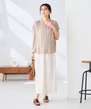 K2BHD40044 a.v.v(アー・ヴェ・ヴェ) Vネックギャザーブラウス アイボリー