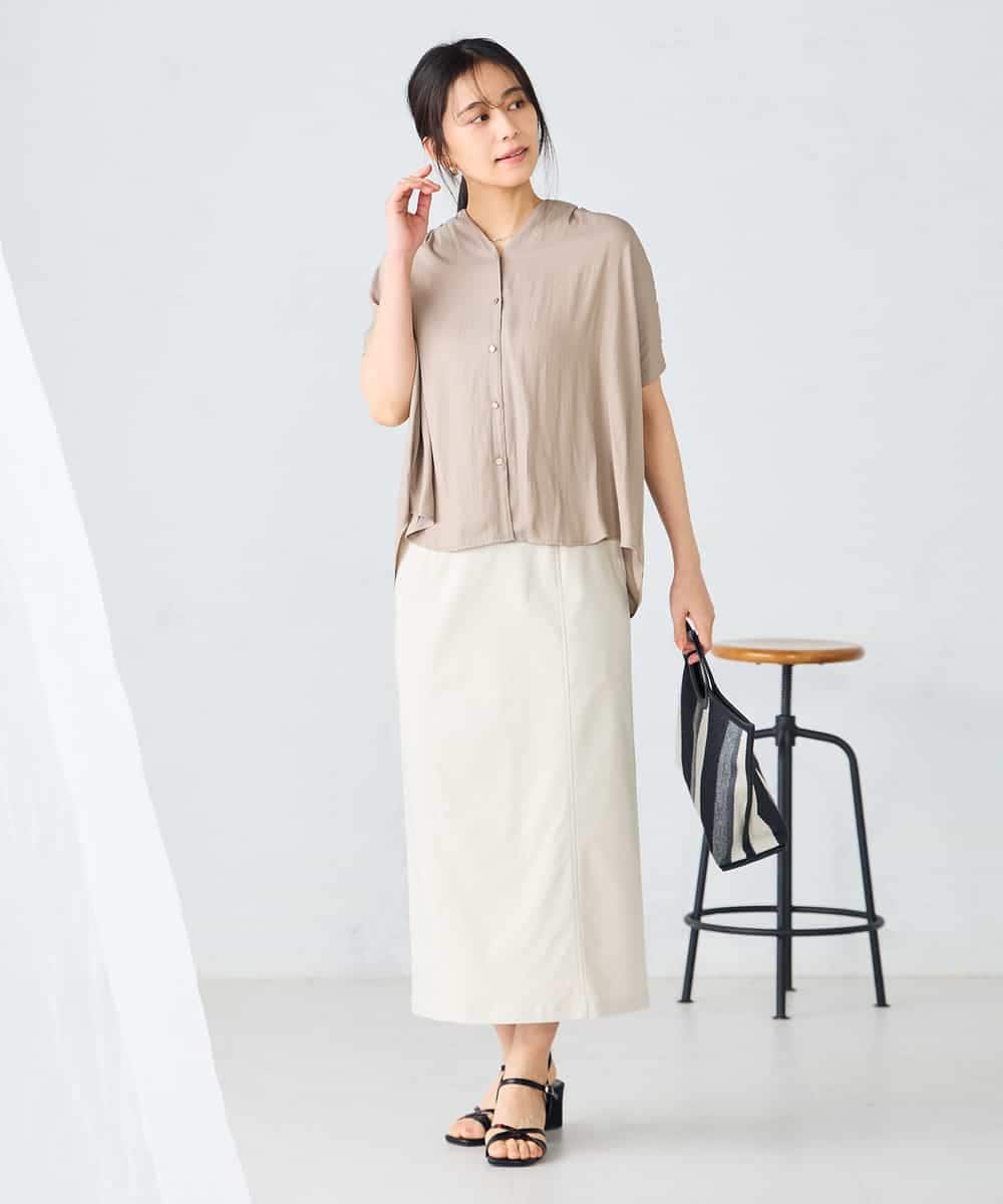 K2BHD40044 a.v.v(アー・ヴェ・ヴェ) Vネックギャザーブラウス アイボリー