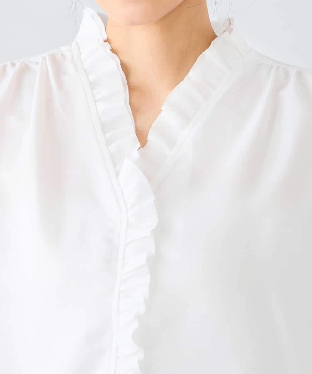 K2BHD42049 a.v.v(アー・ヴェ・ヴェ) フリルネックブラウス ホワイト
