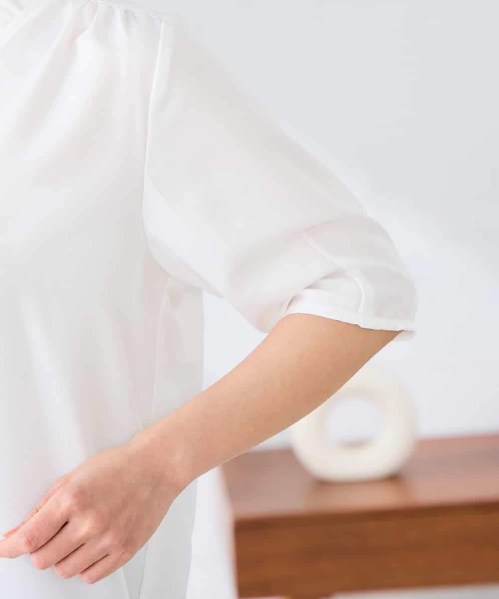 K2BHD42049 a.v.v(アー・ヴェ・ヴェ) フリルネックブラウス ホワイト