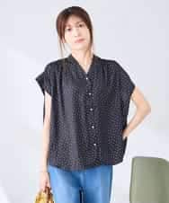 K2BHD43049 a.v.v(アー・ヴェ・ヴェ) Vネックプリントギャザーブラウス ピンク幾何柄