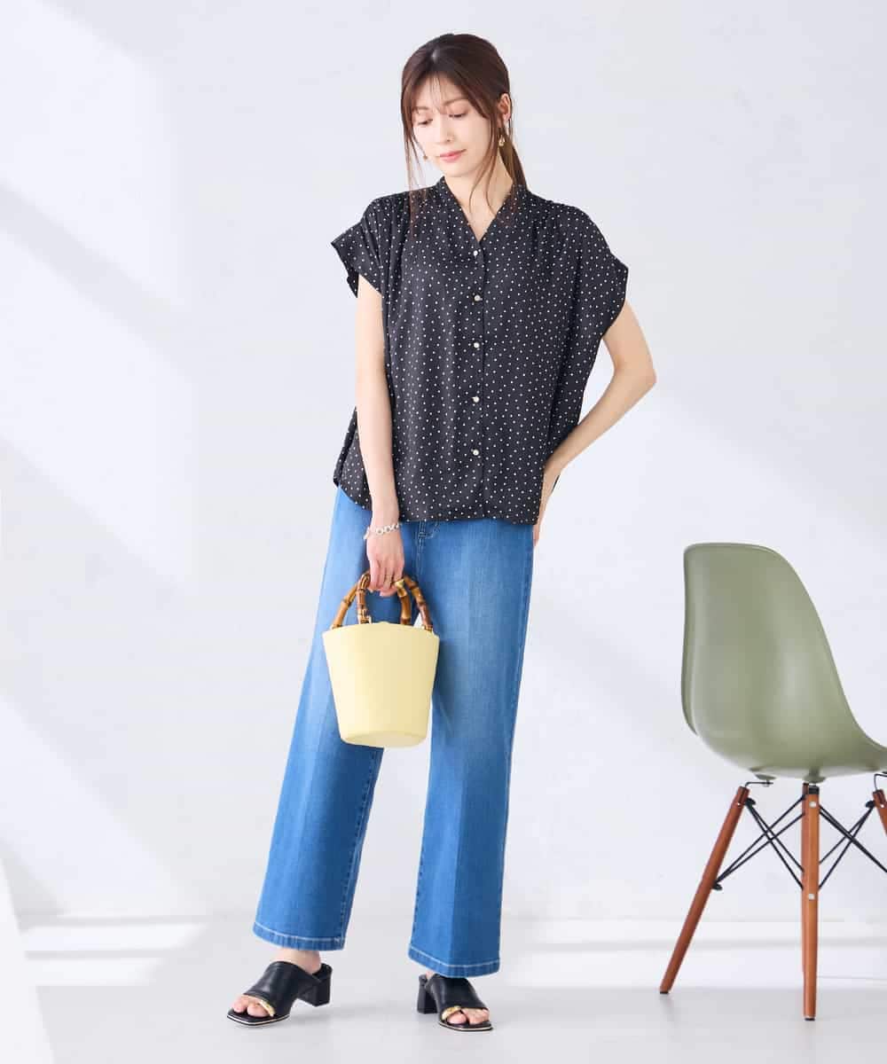 K2BHD43049 a.v.v(アー・ヴェ・ヴェ) Vネックプリントギャザーブラウス ピンク幾何柄