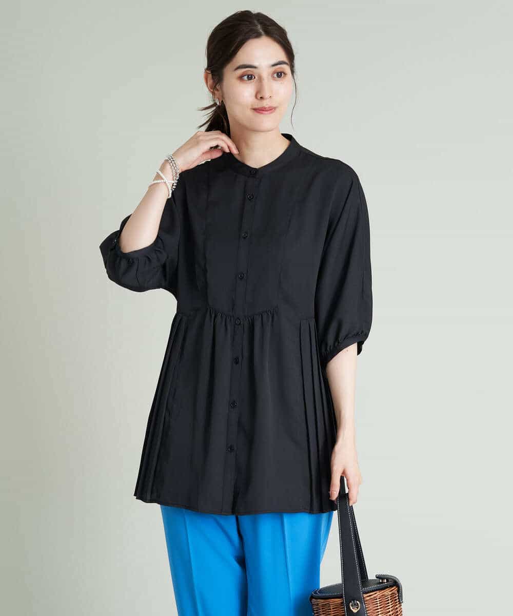 K2BHS59049 a.v.v(アー・ヴェ・ヴェ) イカムネサイドプリーツブラウス ブラック