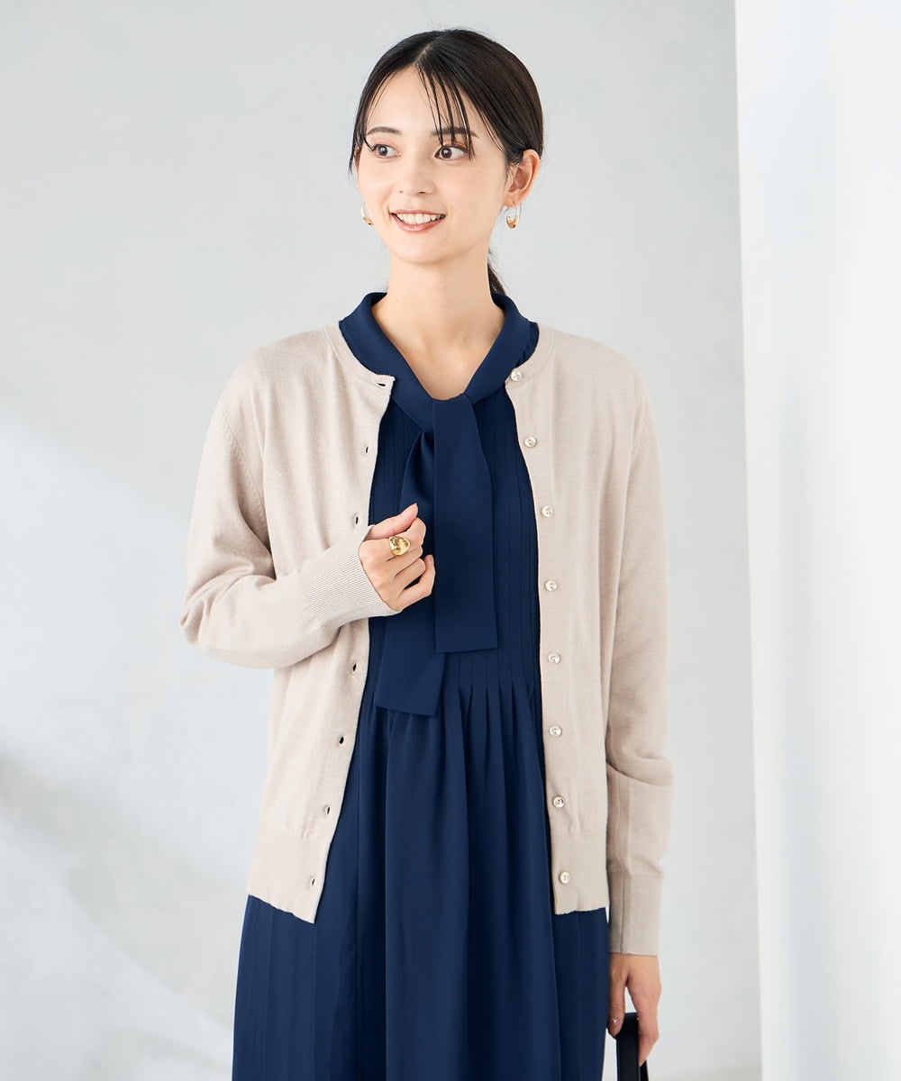 K2CAD40049 a.v.v(アー・ヴェ・ヴェ) 【洗える】クルーネック美ラクるカーディガン レッド