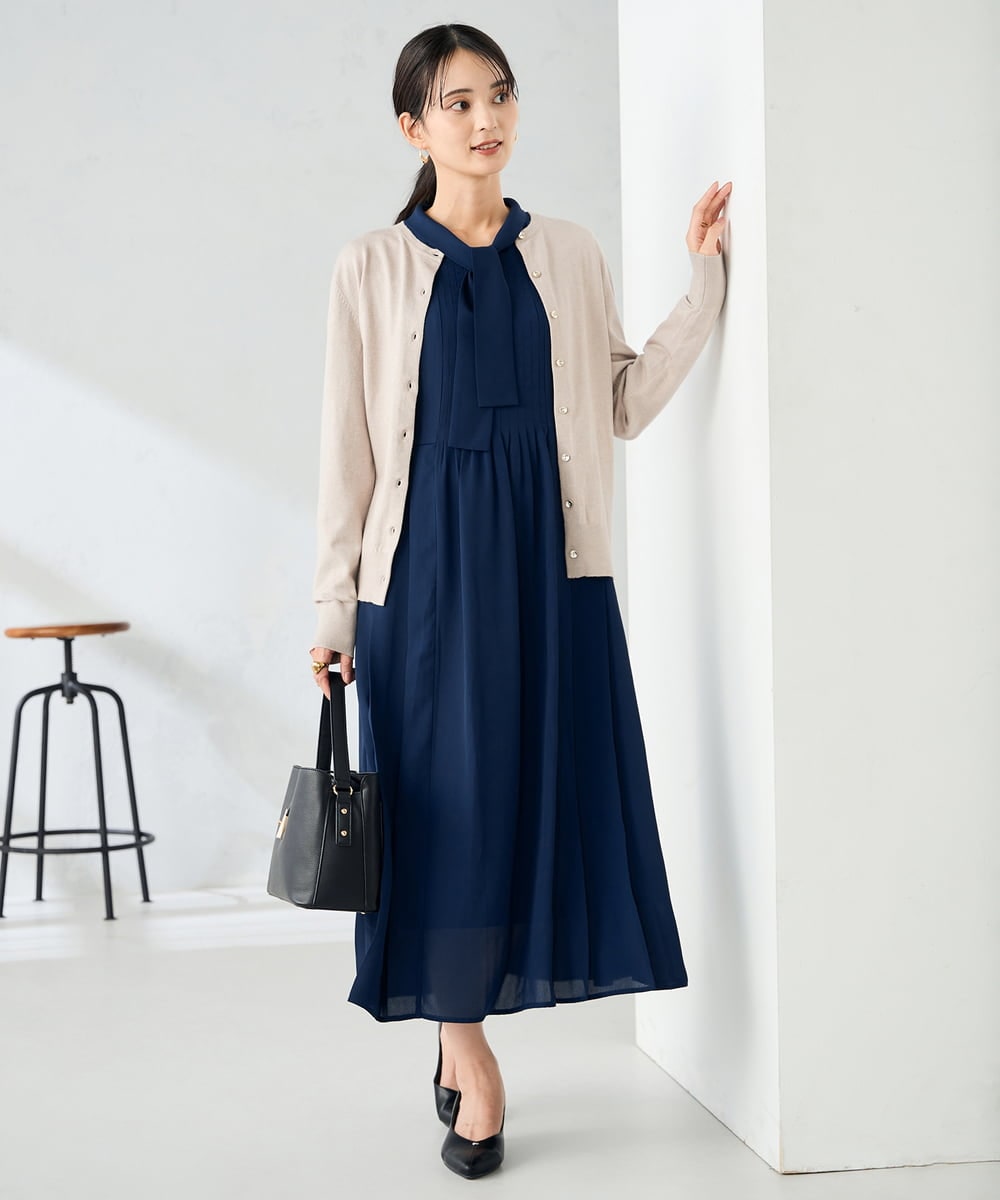 K2CAD40049 a.v.v(アー・ヴェ・ヴェ) 【洗える】クルーネック美ラクるカーディガン レッド