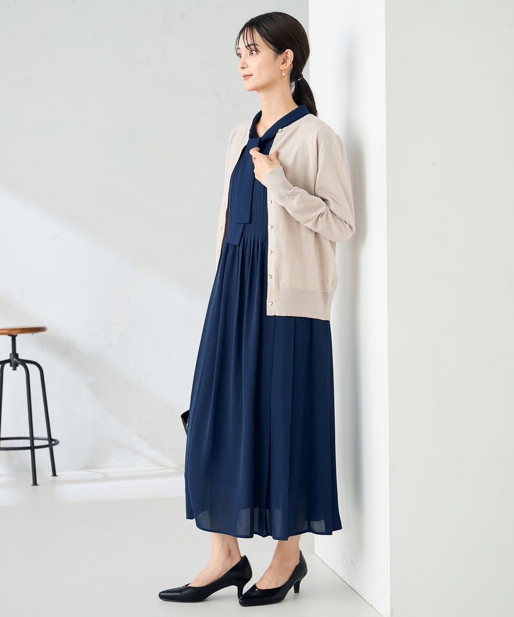 K2CAD40049 a.v.v(アー・ヴェ・ヴェ) 【洗える】クルーネック美ラクるカーディガン レッド