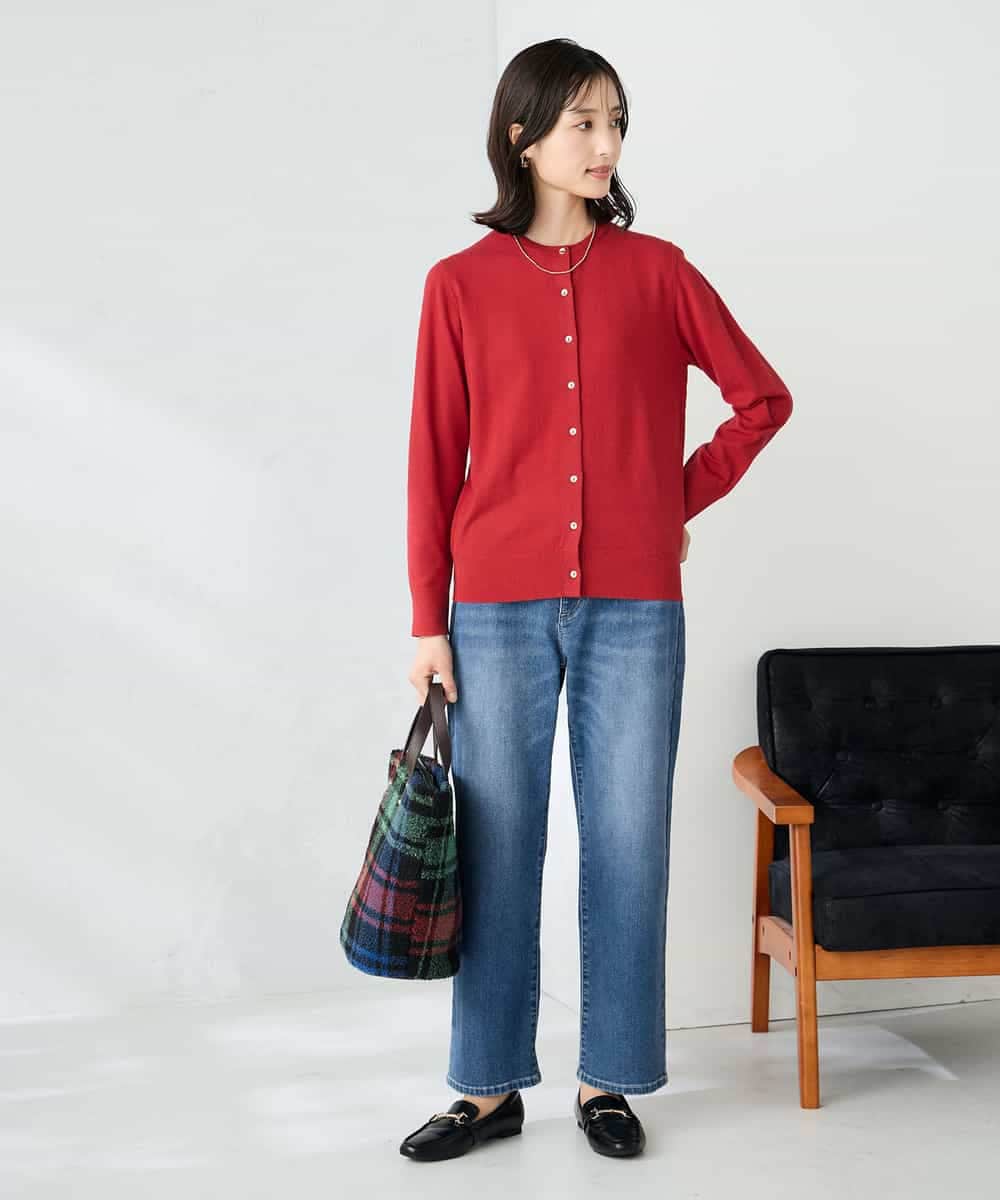 K2CAD40049 a.v.v(アー・ヴェ・ヴェ) 【洗える】クルーネック美ラクるカーディガン レッド