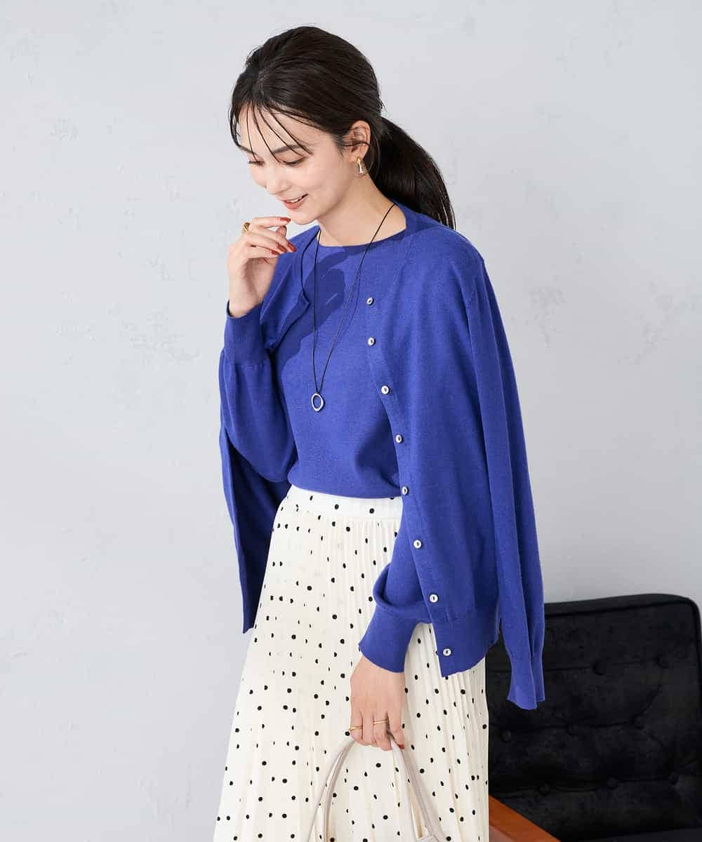 K2CAD40049 a.v.v(アー・ヴェ・ヴェ) 【洗える】クルーネック美ラクるカーディガン レッド