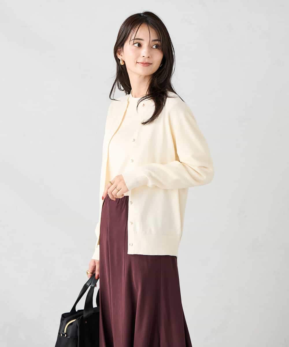 K2CAD40049 a.v.v(アー・ヴェ・ヴェ) 【洗える】クルーネック美ラクるカーディガン レッド