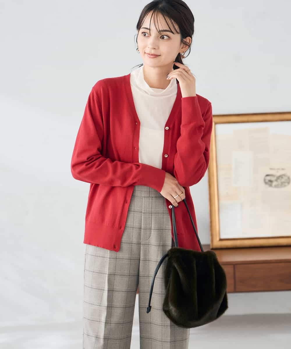 K2CAD41049 a.v.v(アー・ヴェ・ヴェ) 【洗える】Vネック美ラクるカーディガン レッド