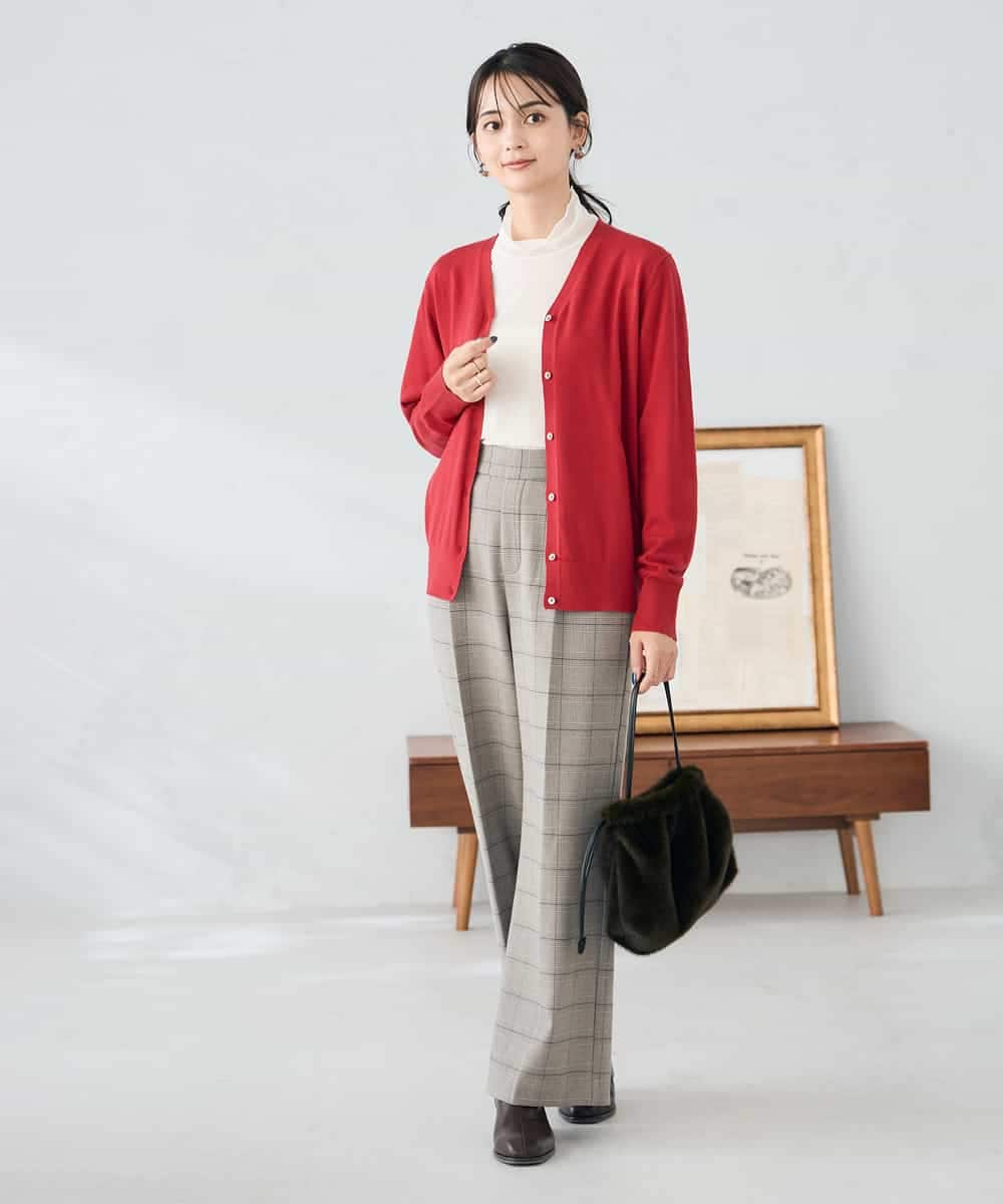 K2CAD41049 a.v.v(アー・ヴェ・ヴェ) 【洗える】Vネック美ラクるカーディガン レッド