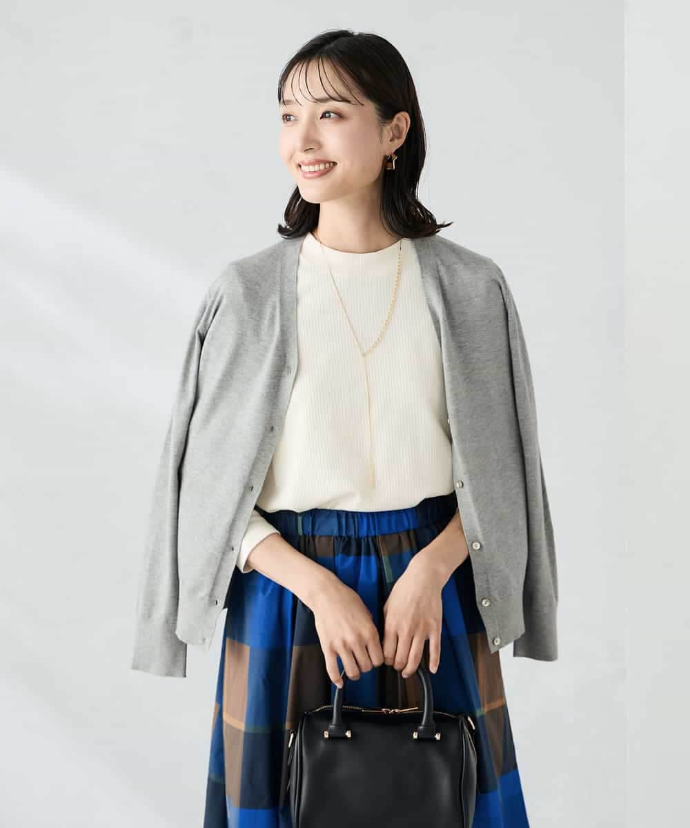 K2CAD41049 a.v.v(アー・ヴェ・ヴェ) 【洗える】Vネック美ラクるカーディガン レッド